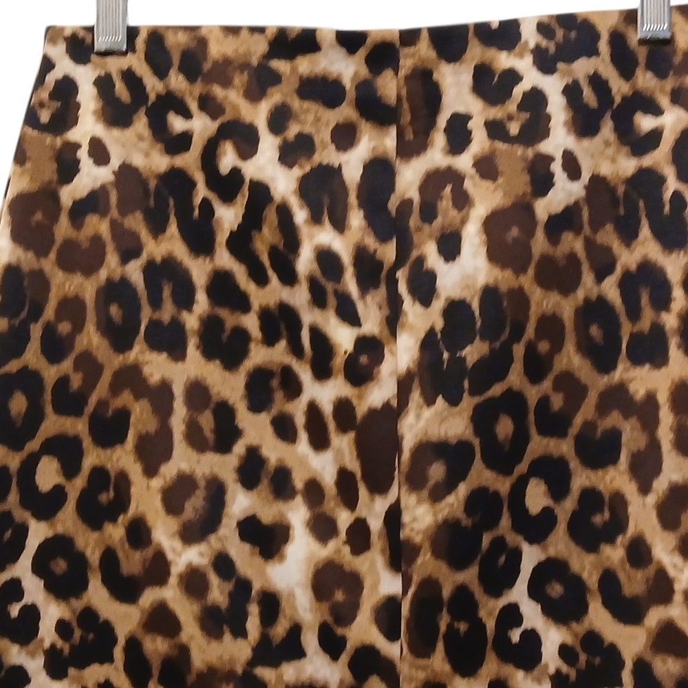 Betsy Johnson -NWOT Leopard Print Skirt, Elastic Waist  30"W, 23" L, 36"H - Picture 8 of 10